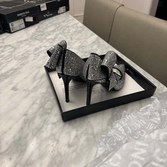 Brand New I.N.C. International Concepts Silvee Bow Black Bling Pumps - Size 7.5M - Picture 3 of 6